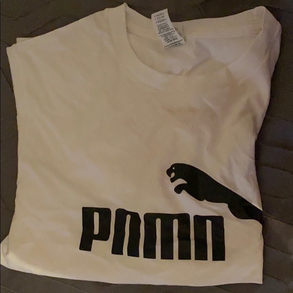 Clothes - Picture 2 of 4